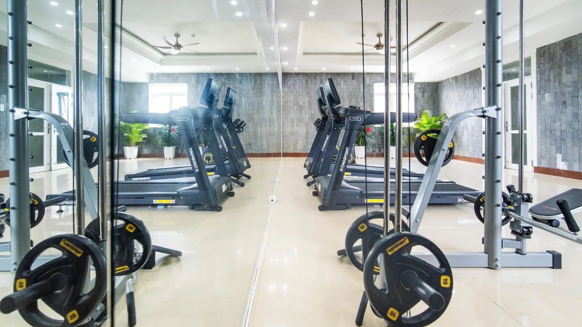 ****  Elites Hotel Da Nang Vietnam