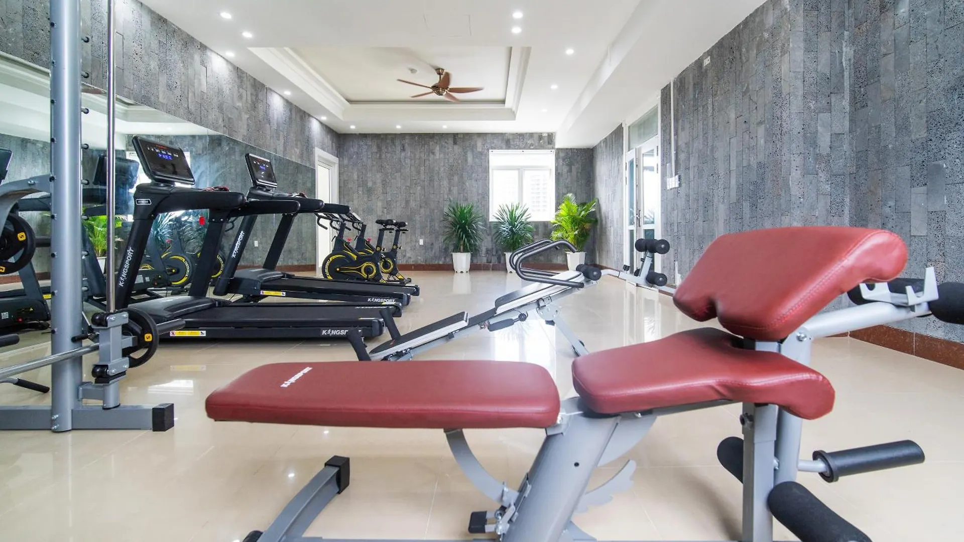 Elites Hotel Da Nang 4*,