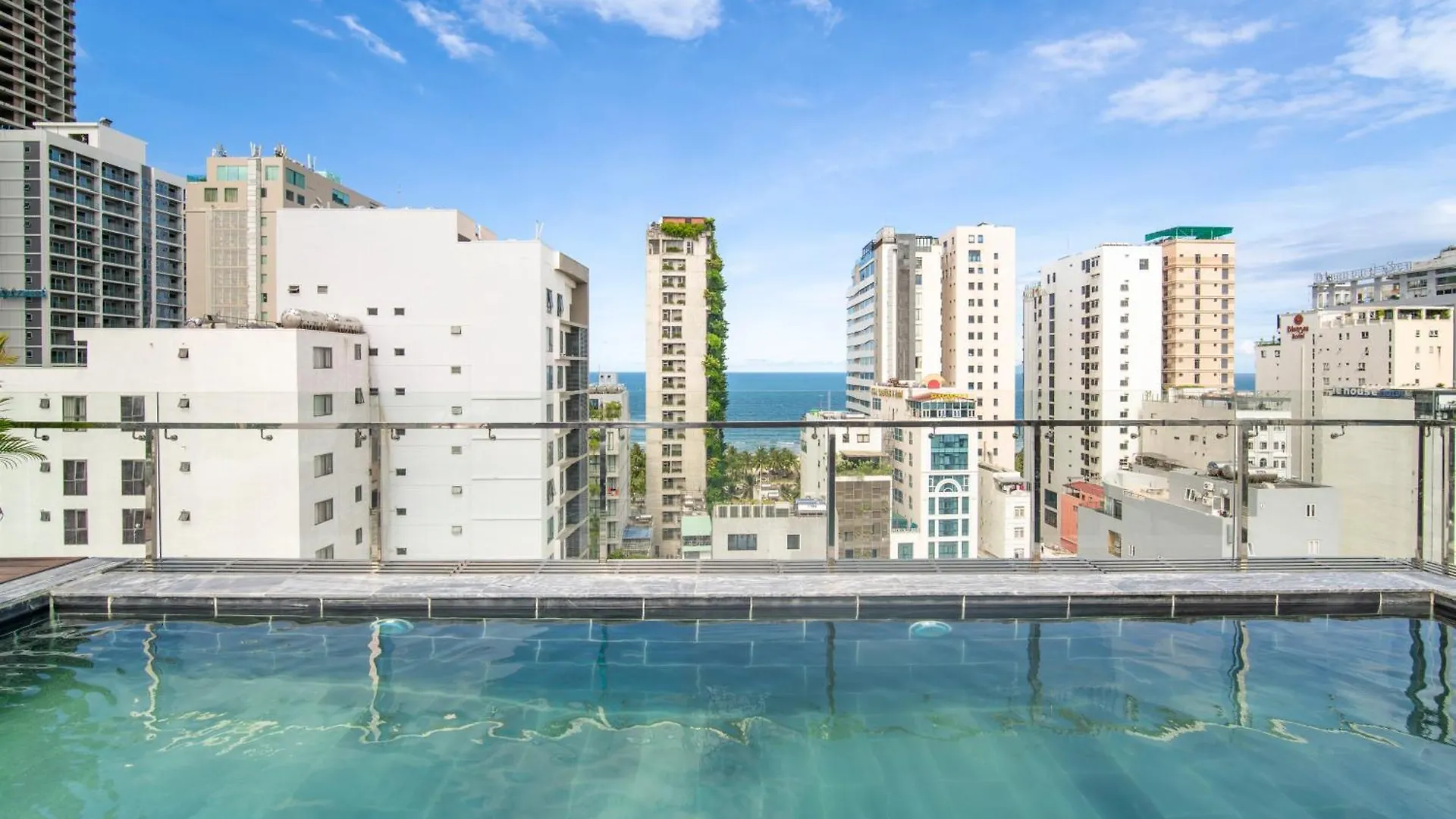 ****  Elites Hotel Da Nang Vietnam