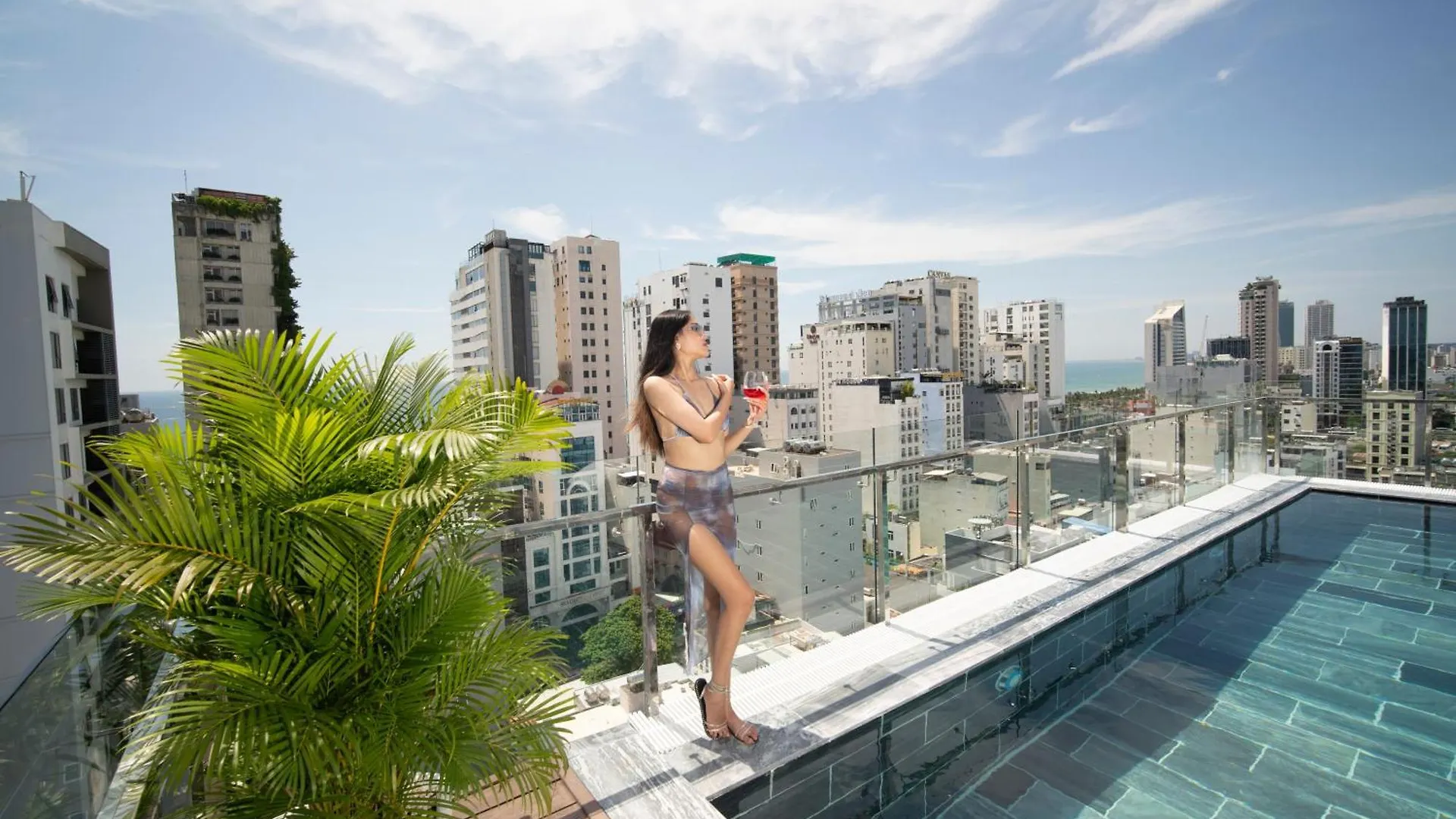 ****  Elites Hotel Da Nang Vietnam